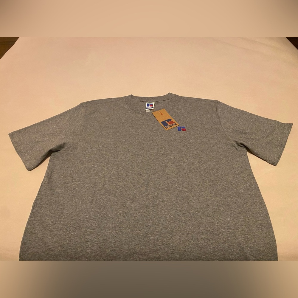 Russell Athletic T-Shirt Gray Size Large Men’s NWT